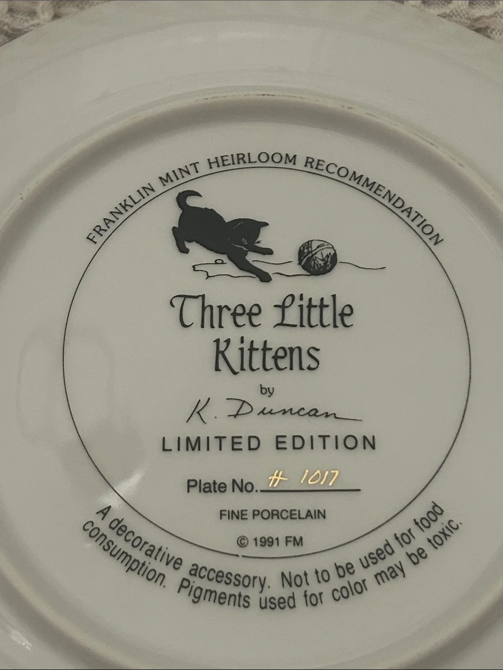 Franklin Mint Kittens in Basket Plate - Blue, Cream, Brown